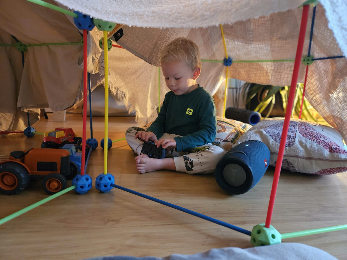 Hoe je samen met je kinderen de leukste binnenhut bouwt: een stap-voor-stap gids!